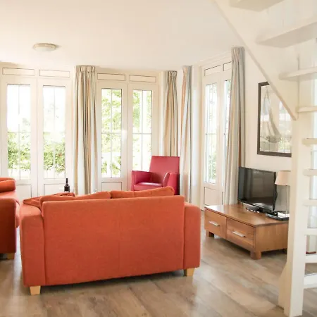 Holiday Bungalowparck Tulp & Zee-5 Feriehus *